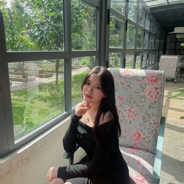 Ms Phạm Thúy Vy